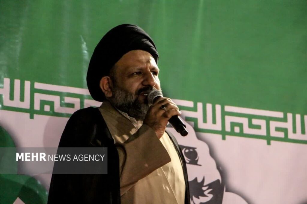 امام جمعه لاهیجان: مذاکره زیر سایه تهدید و تسلیم پذیرفتنی نیست