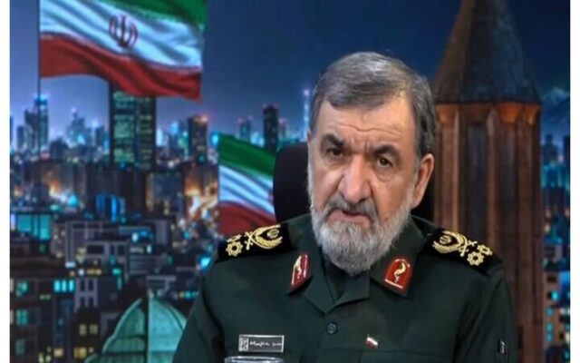 محسن رضایی: سنتکام و امارات در تنگه هرمز نفت قاچاق می‌کنند/ پنج فروند کشتی‌ قاچاق را هدف قرار دادیم