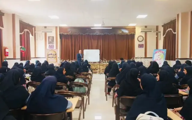 گسترش طرح قاضی در مدرسه در خوزستان/ سنگبنای پیشگیری از جرم با آموزش حقوقی به نوجوانان