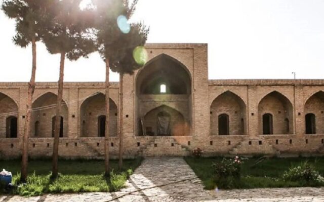 بناهای تاریخی زیر تیغ کاربری اقتصادی | ۱۳ اثر در صف واگذاری به بخش خصوصی