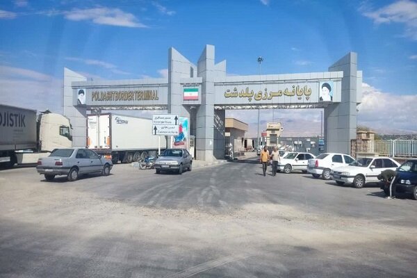 نزدیک ۲۶۹ هزار تن کالا از گمرک پلدشت به خارج کشور ترانزیت شد