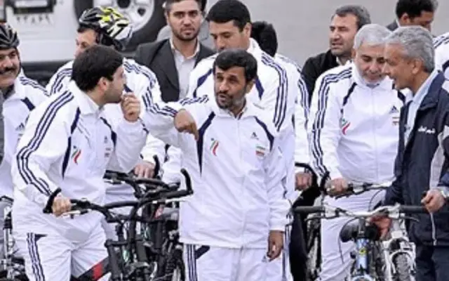 ادعای جنجالی روزنامه جمهوری اسلامی درباره یک چهره داخلی؛ مهره آمریکا و اسرائیل در ایران کیست؟