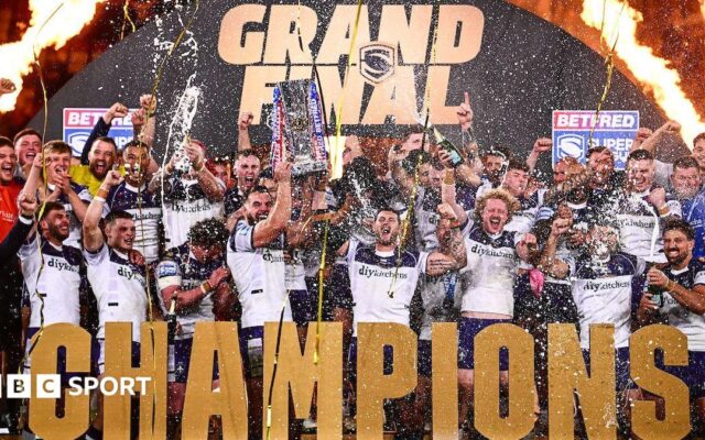 Wakefield top as all 14 Super League clubs stay for 2027