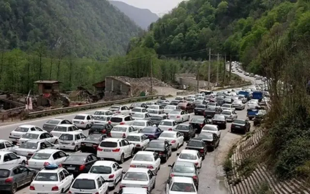 اعمال محدودیت ترافیکی در جاده های شمالی/ ترافیک نیمه‌سنگین در خروجی محورهای کندوان، هراز و سوادکوه