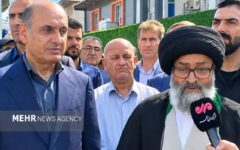 آیت الله قربانی با فضیلت های اخلاقی خود مردم را جذب می کرد
