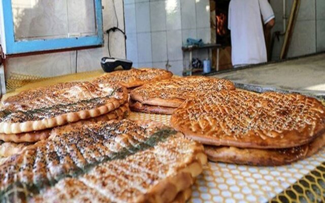 تأکید بر توزیع منظم آرد و رفع مشکلات نانوایان