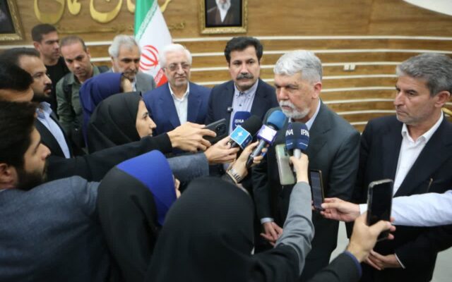 صالحی: بر توسعه زیر ساخت‌های فرهنگی و هنری در خراسان‌ شمالی تأکید کرد