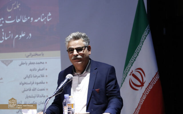 روایت نعمت الله فاضلی از نقش خرده‌فضاهای جامعه در تداوم حیات جمعی در میانه جنگ/ پویایی جامعه ایران نه فقط برای زنده ماندن که برای ساخت آینده