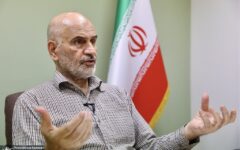 فرشاد مؤمنی: سیاست ارزی در خدمت تضعیف تولید است/ ضرورت تغییر آرایش قدرت در نظام تصمیم‌گیری اقتصادی/ شوک‌های ارزی، قدرت خرید مردم و توان تولید را کاهش می‌دهد