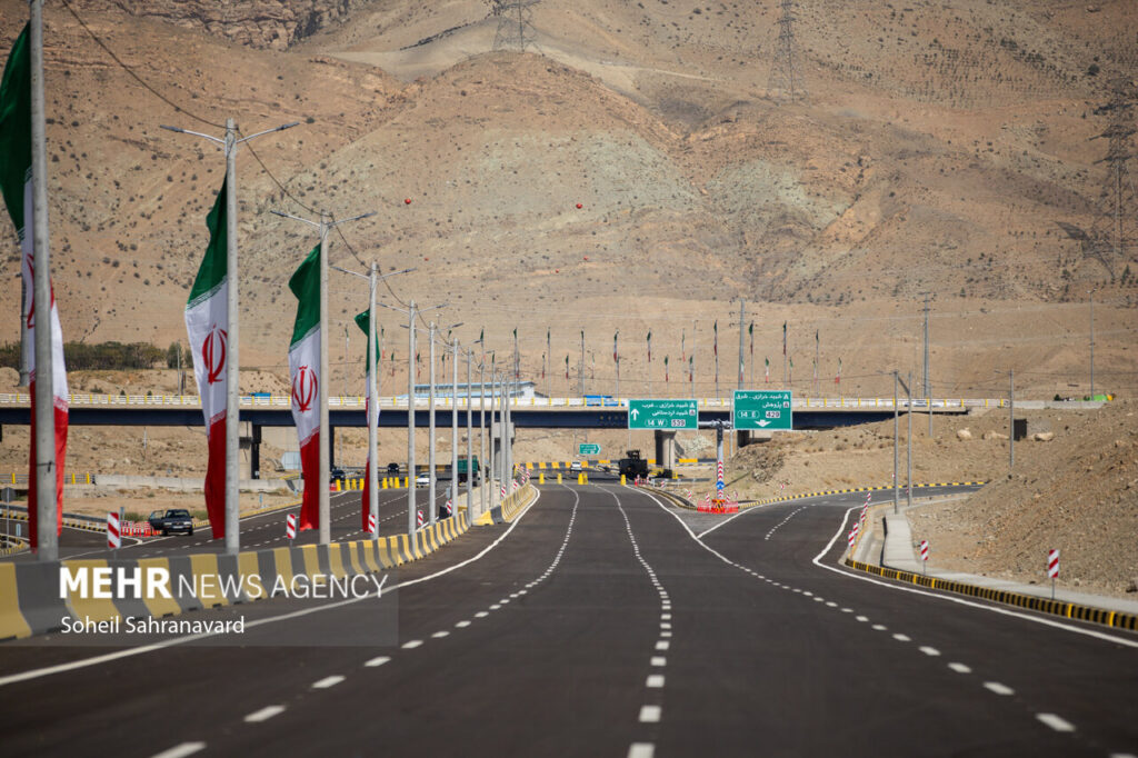 طول بزرگراه زاهدان-بیرجند به ۱۸۰ کیلومتر رسید