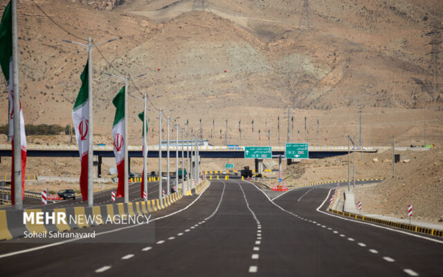 طول بزرگراه زاهدان-بیرجند به ۱۸۰ کیلومتر رسید
