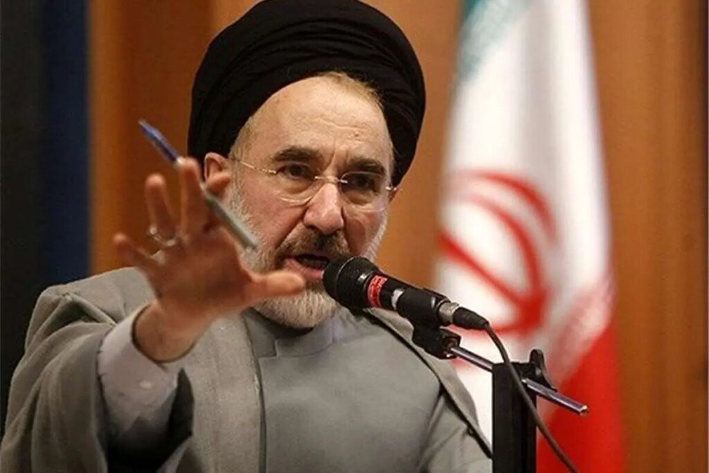 سید محمد خاتمی: نظم فعلی جهان را ظالمانه میدانیم، اما باید در چهارچوب آن فعالیت کنیم/ روایت رییس دولت اصلاجات از فعالیت صلح آمیز هسته ای در اصفهان