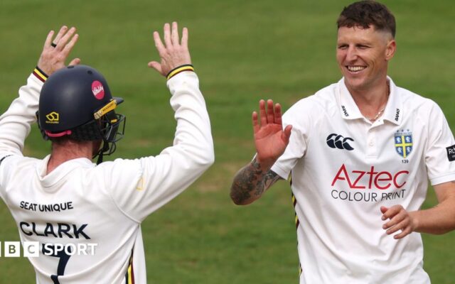 Key suggests Carse can return as England reveal contract list