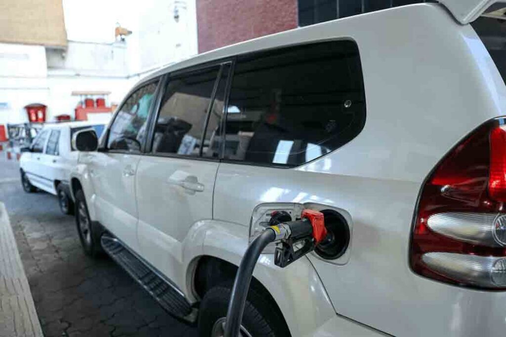 مدیریت ناترازی بنزین با راهکارهای غیرقیمتی | ایران چطور از واردات بنزین بی نیاز شد؟