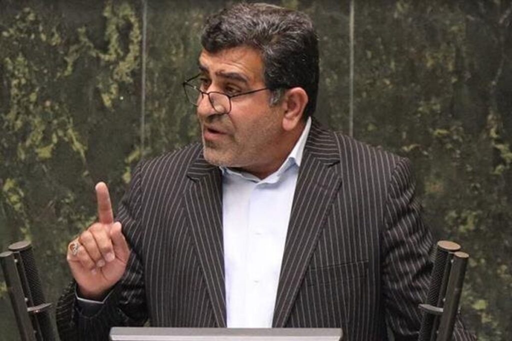 رئیس کمیسیون اجتماعی: دولت در پرداخت فوقالعاده خاص کارکنان کوتاهی کرده است