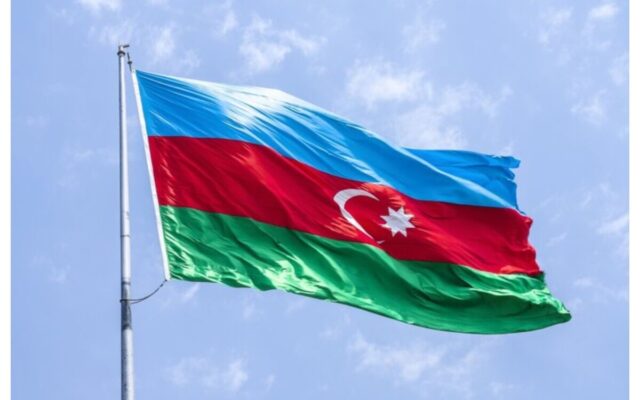 اعتراض به ممنوعیت حجاب در مدارس آذربایجان/ قانون جدید چگونه اجرا شد؟