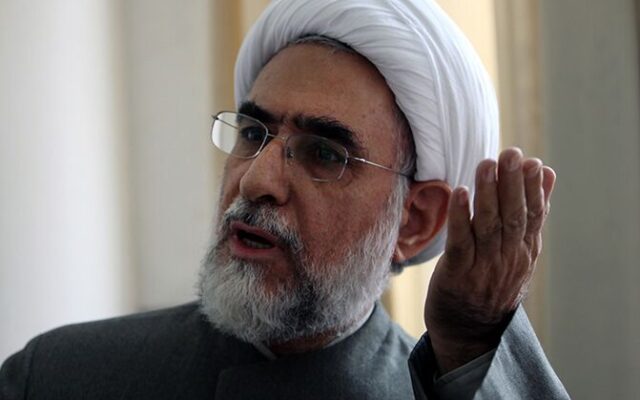 منتجب‌نیا: ترامپ نه می‌تواند مذاکره کند نه می‌تواند بجنگد | مگر می‌شود یک کشور و یک تمدن را به این سادگی نابود کرد!؟