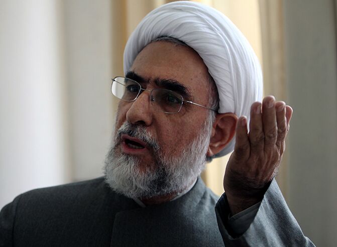 منتجب‌نیا: ترامپ نه می‌تواند مذاکره کند نه می‌تواند بجنگد | مگر می‌شود یک کشور و یک تمدن را به این سادگی نابود کرد!؟