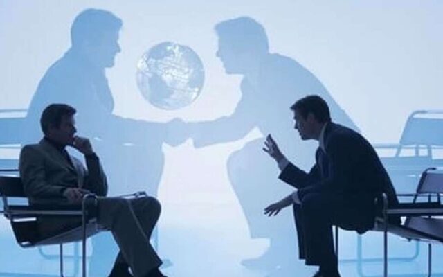 حمله سایت جبهه پایداری به وزارت خارجه : با پیگیری مذاکره باعث شدید جنگ طول بکشد! / صلح‌طلبی بدون اعمال قدرت و زبان زور، صلح نمی‌آورد