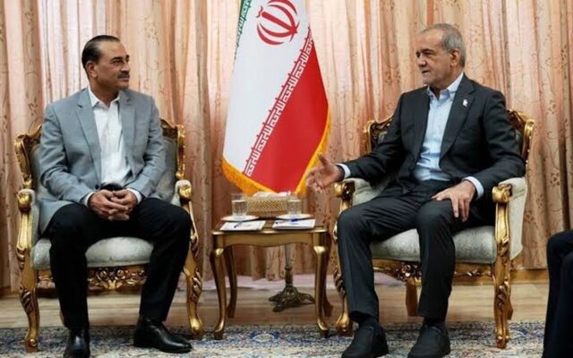 در سفر عاصم منیر به ایران چه گذشت؟
