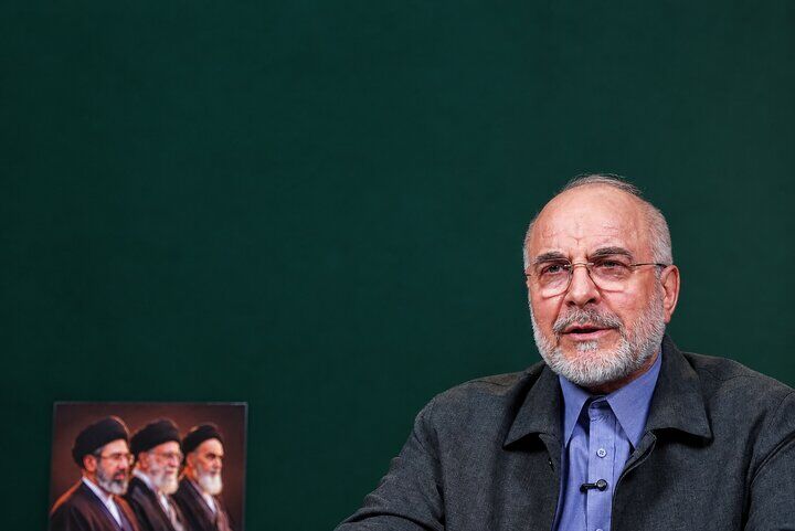 قالیباف: هدف ما این است که از طریق قوی شدن، بازدارندگی ایجاد کنیم| باید امتیازهایی که برای قوی شدن لازم داریم را بگیریم| آمریکا باید تنبیه شود و تغییر رفتار بدهد