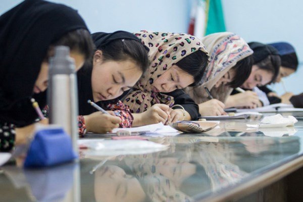 بررسی راهکارهای جذب و پذیرش دانشجویان بینالملل در دانشگاه الزهرا(س)