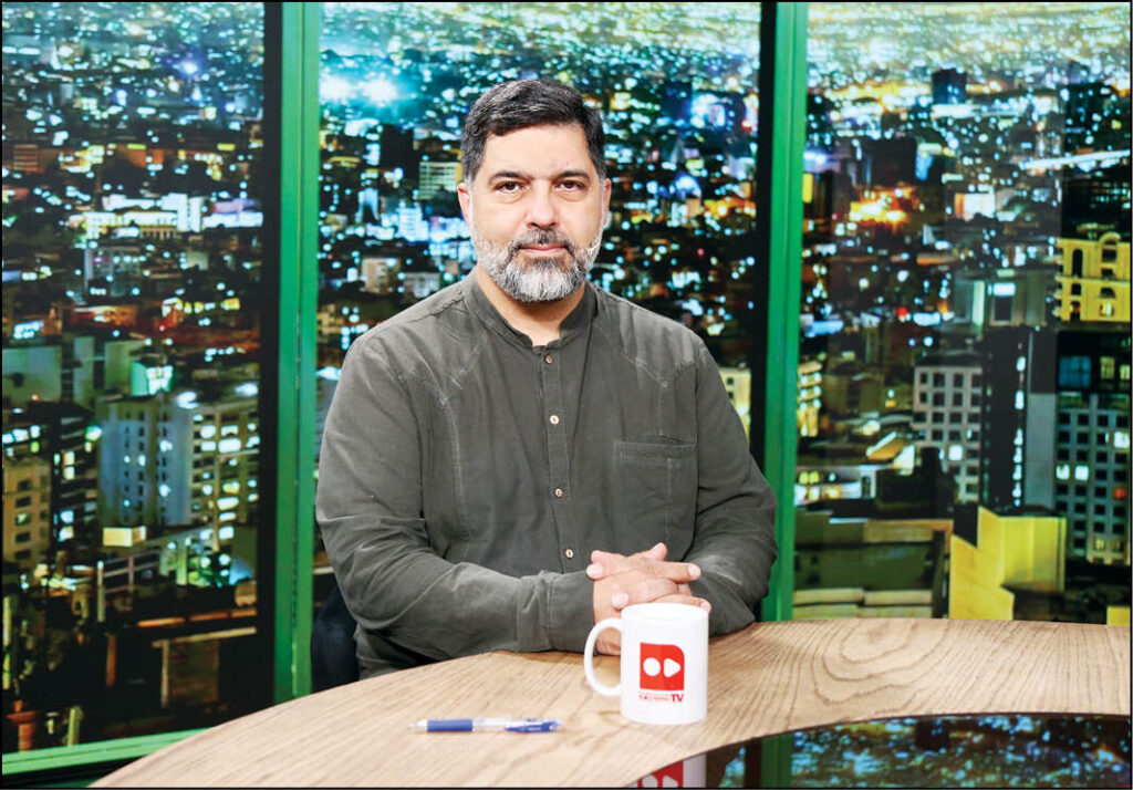 پرچم ایران پیام‌آور عزت و امید