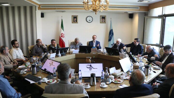 برگزاری ۲۱ اجلاسیه تخصصی برای تبیین مکتب فکری رهبر شهید انقلاب