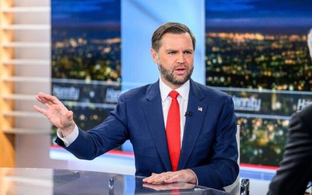 ونس: پاریس به این دیوانگی و جنون پایان دهد