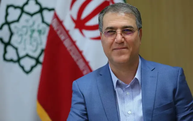 پیگیری میدانی احیای ساختمانهای آسیبدیده جنگ در منطقه ۶