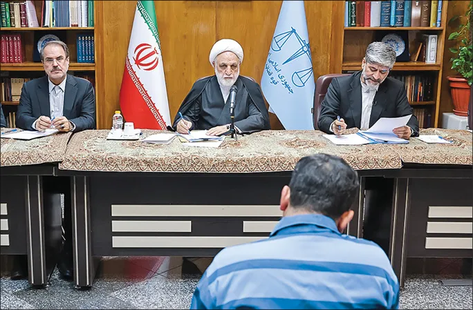 خالی‌فروشی ارز با سوئیفت جعلی