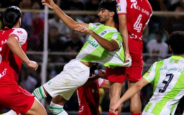 پرسپولیس با تساوی مقابل خیبر صدرنشین جدول شد