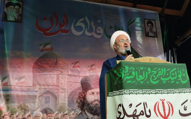 احمدی: غفلت از ارزش‌های دینی جامعه را در برابر دشمن آسیب‌پذیر می‌کند