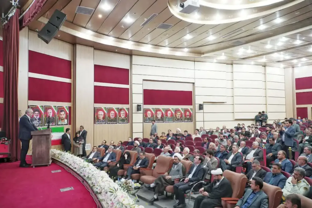 استاندار آذربایجان شرقی: پیوند صنعت و دانشگاه رشد و توسعه را به ارمغان می آورد