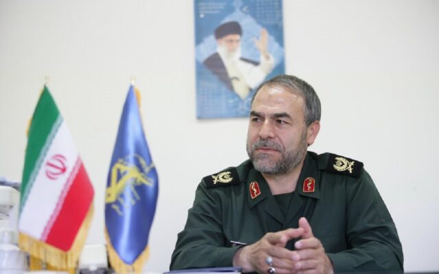 معاون سیاسی سپاه: هر اقدام جدید ترامپ، خسارت و شکست آمریکا را بیشتر می‌کند؛ نامه سپاه به مردم آمریکا روایت ایران از جنگ و شکست ارتش آمریکا را تشریح می‌کند