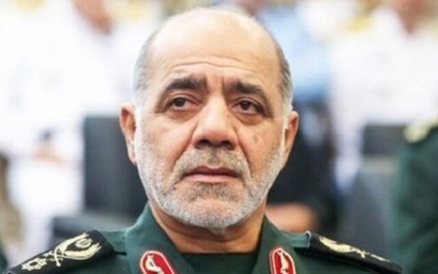 پشتوانه معنوی نیروهای مسلح و ملت ایران، خانواده های شهدا هستند