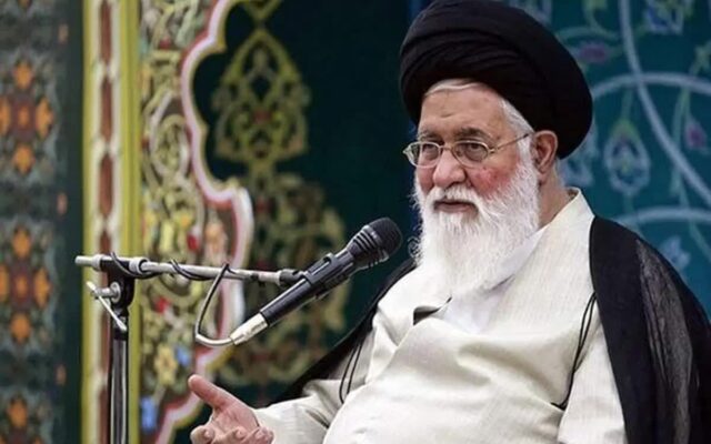 علم الهدی: هدف دشمن از تهدید، وادار کردن ملت به تسلیم است/ آنان به دنبال گرفتن همه نفت و گاز ما هستند