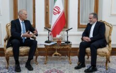 انتقاد شدید وزیر خارجه از بی‌عملی اروپا در قبال تجاوزات؛ دیپلماسی صلح‌طلبانه در کنار آمادگی دفاعی