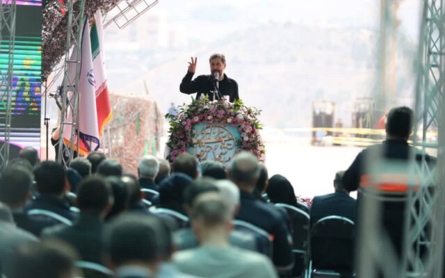 تجلیل از ۷۵ دستگاه برگزیده استان البرز در جشنواره شهید رجایی
