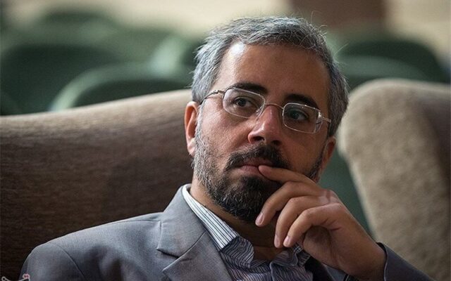 وزیر دولت احمدی نژاد: هنگامی که قراردادهای تحمیلی به‌گونه‌ای روایت شوند که گویی تنها راه بقا، پذیرش تحمیل و تمکین بوده روحیه استقامت تحلیل می‌رود