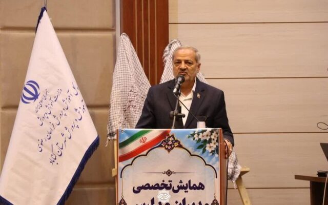 کتب درسی ۱۲ پایه تحصیلی ظرف ۸ سال بازنگری می شود