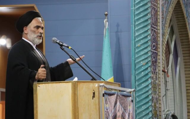 امام جمعه سلماس: بهرهگیری ابزاری از مقدسات و رسانهها انسجام اجتماعی را تضعیف میکند