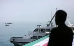 تنگه گرانِ هرمز؛ از کرایه‌های نجومی تا بیمه‌های چندمیلیون‌دلاری برای عبور