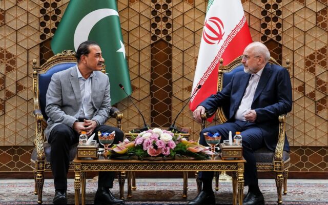 قالیباف: تهدیدات نظامی، تصمیمات ما را تحت‌تاثیر قرار نمی‌دهد