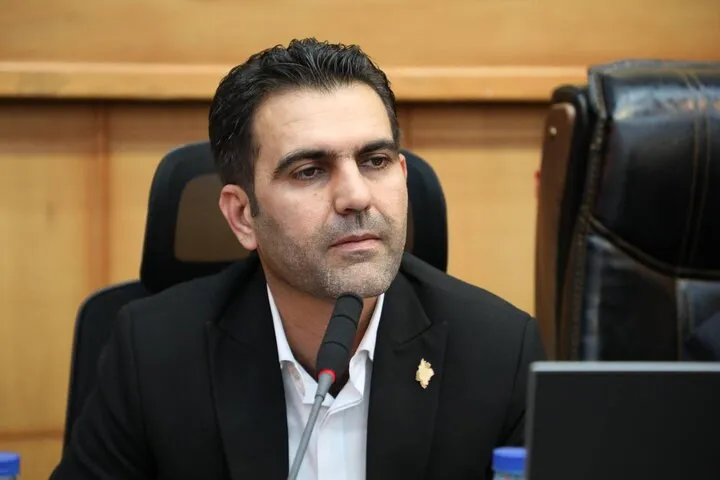 دوراندیش: از برنامهها و فعالیتهای هیئتهای ورزشی فارس حمایت میکنیم