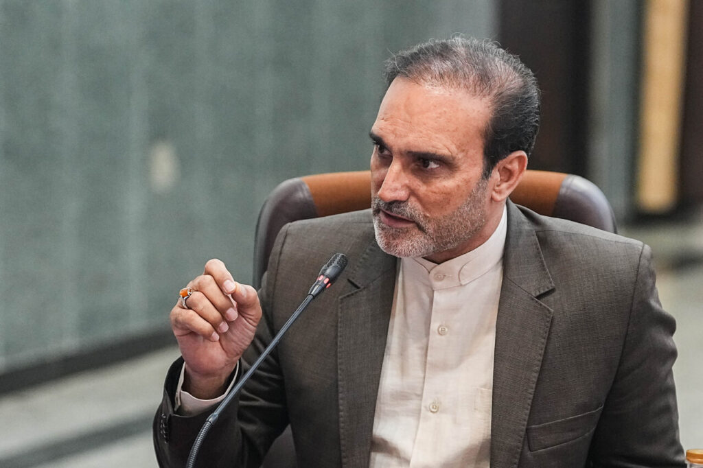 پیگیری قاسمی برای بازگشایی خیابان ۱۱ اردیبهشت شهرضا و تعیین تکلیف ۲۵ واحد مسکونی واقع در مسیر