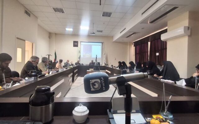 سومین پیش‌نشست همایش بین‌المللی «دکترین تربیت نسل تمدن‌ساز» در دانشگاه فردوسی مشهد برگزار شد