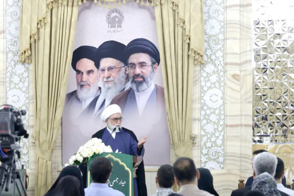 تولیت آستان قدس رضوی: ارتباط با خدا را در مسیر علم و پیشرفت حفظ کنید