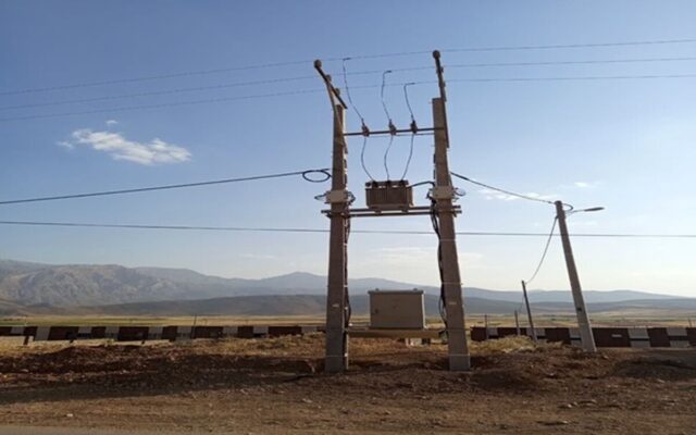 نوسازی و بهینهسازی شبکه توزیع برق روستای میشان سفلی