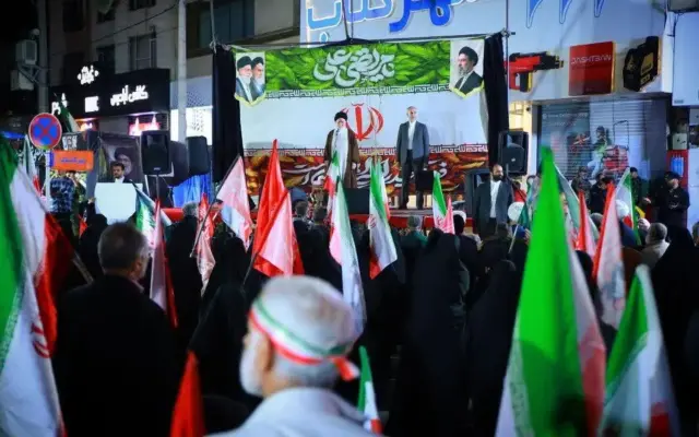 مردم و روحانیت، دو رکن پیروزی ایران در برابر دشمنان